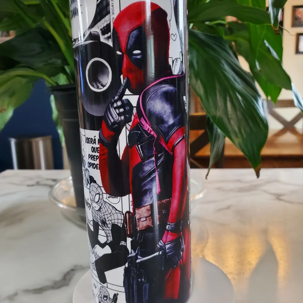 Deadpool Comic Strip 20oz Tumbler 🎉sale
